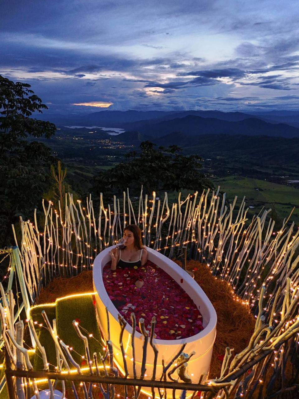 Nidos De Pajaros Hotel Gigante ภายนอก รูปภาพ
